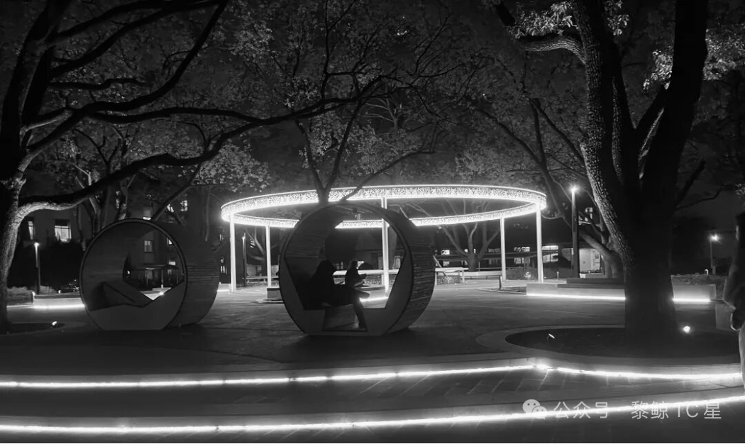 如何具备思辨能力：不要长期关注任何人，并且提笔写作